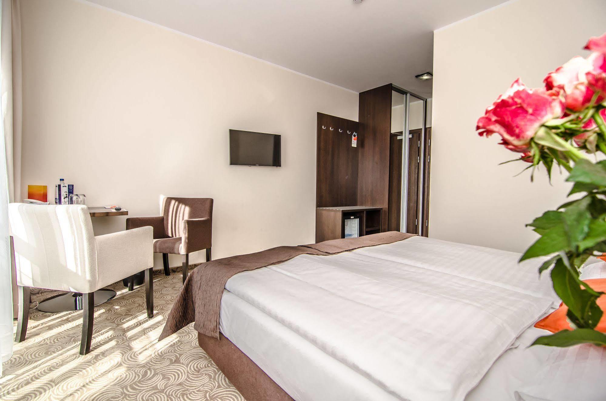 Hotel Emocja Spa ميلنو المظهر الخارجي الصورة